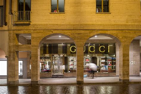 magazzino gucci lugano|Arben I. – Specialista magazzino – Gucci .